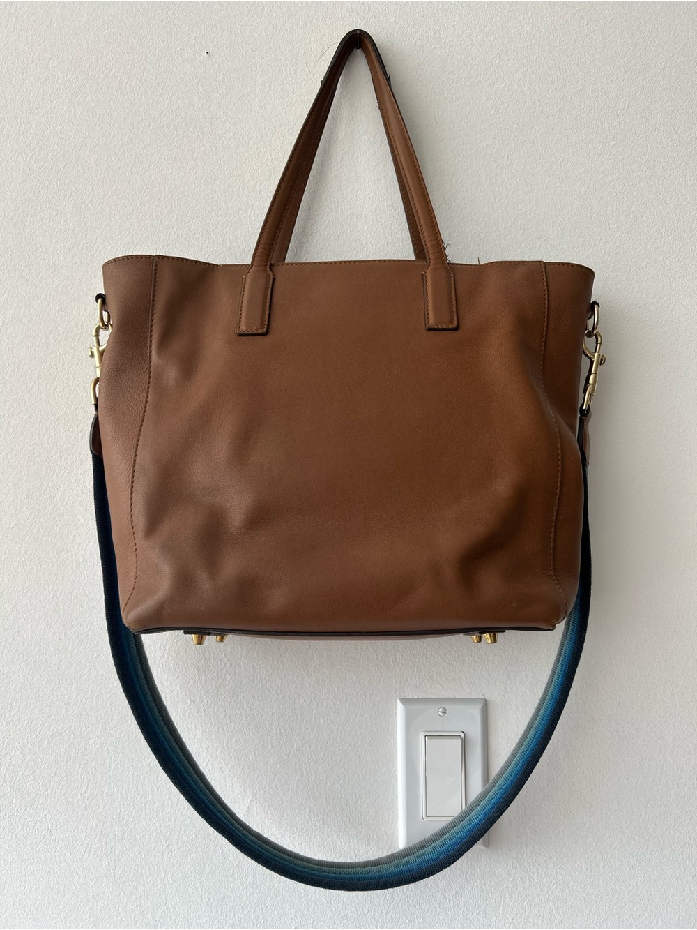 VGC Anya Hindmarch Camel Teather Ebury Smiley Tote w/ Blue Strap! - Picture 6 of 15